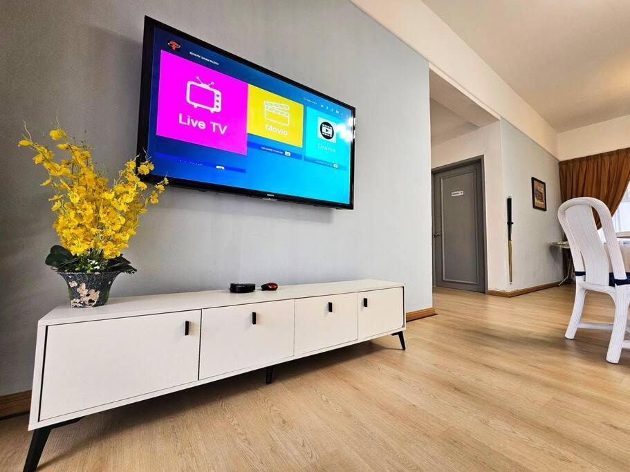Good2Stay Apartment 6-8Pax L 3R2B L 2 Parking L Coway Water L Unifi I Swimming Pool Malacca Екстериор снимка